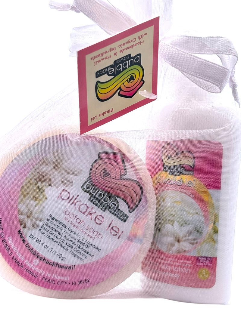 MADE IN HAWAII, Pikake Lei Loofah Lather/Soy Poi Candle Gift Set.