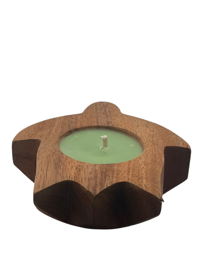 MADE IN HAWAII. Grass Skirt Holiday Hawaiian Honu Candle