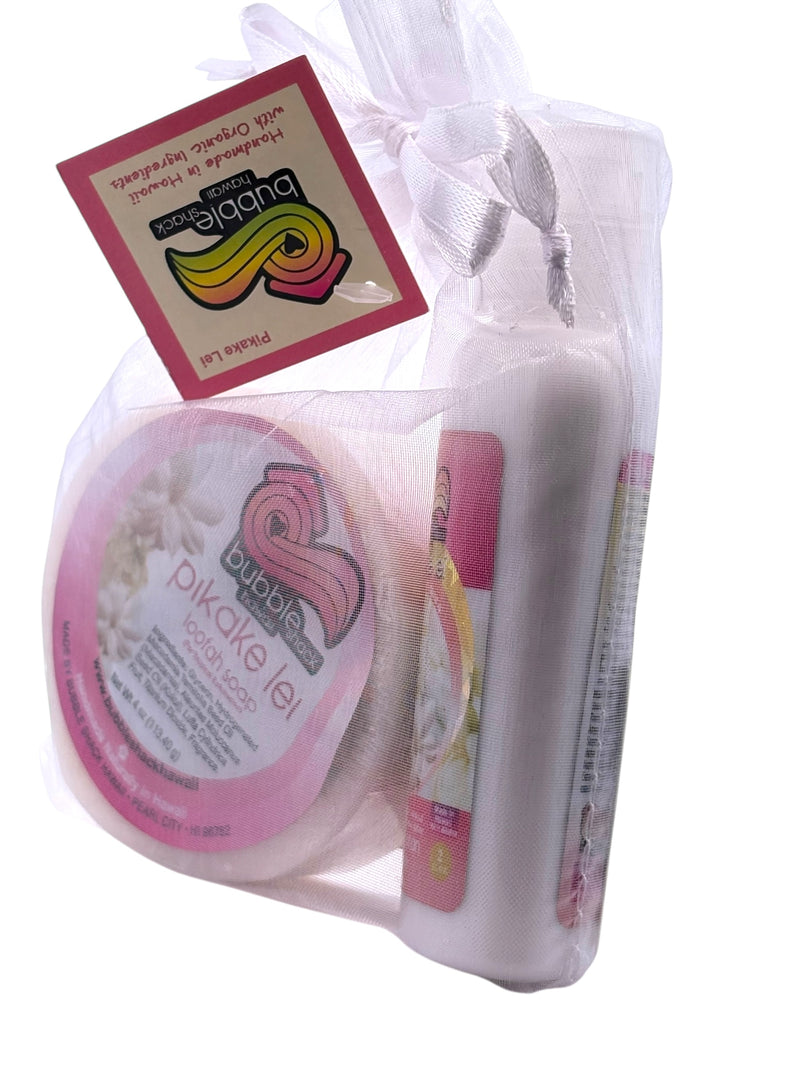 MADE IN HAWAII, Pikake Lei Loofah Lather/Soy Poi Candle Gift Set.